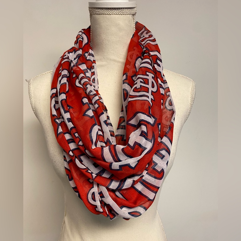 Forever Collectibles St. Louis Cardinals Red Infinity Scarf